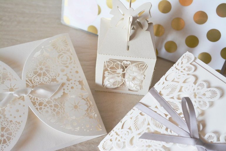 Things You Should Look for When Ordering Wedding Invitations