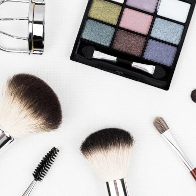 Building a Beauty Routine: How to Look Your Best All Day