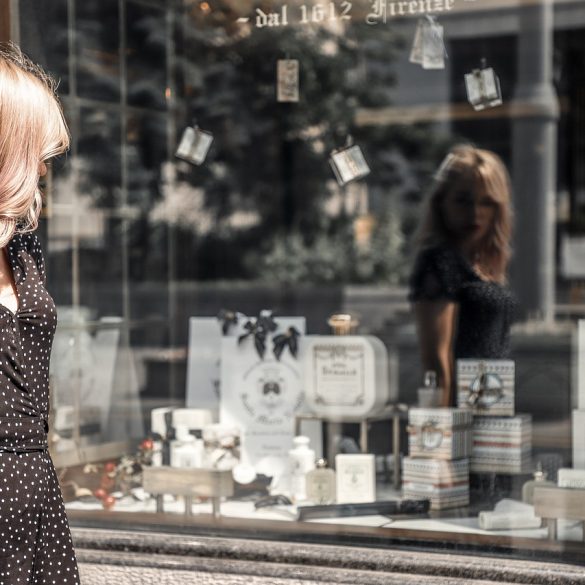 Building A Luxury Beauty Brand from Scratch