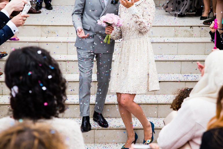 Why are Confetti Packets Perfect for a wedding?