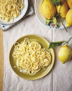 Spaghetti with Lemon & Cream 