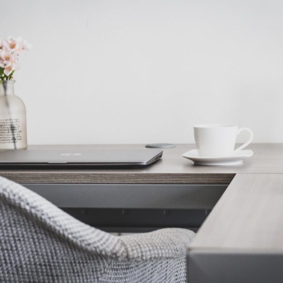 5 Simple Ways to Reduce Energy Costs in the Office and Save Money