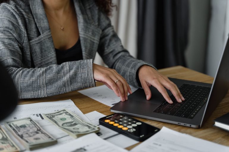 Top 5 Budgeting Tips for Women Entrepreneurs