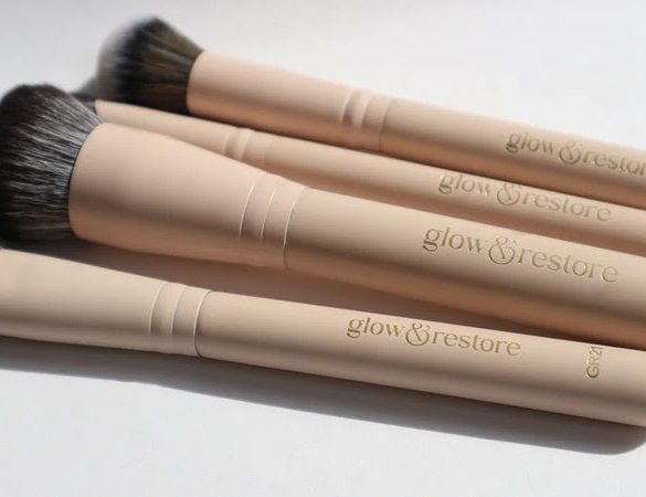 Spring Clean Your Makeup Brushes