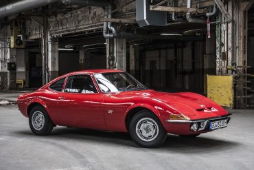 What Women Need to Know About Car Finance in 2025