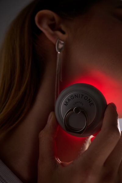 Magnitone Pebble Pro – Lift, Sculpt, and Glow from Home