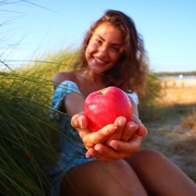 The Importance of a Healthy Smile – Confidence at Any Age