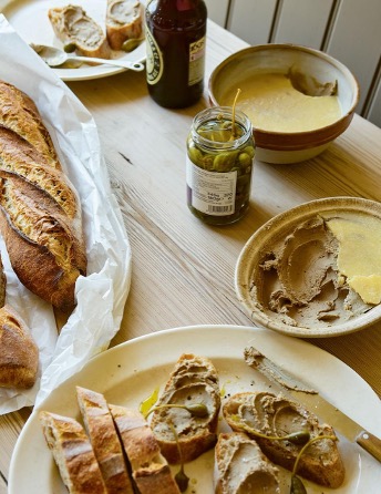 The Sportsman at Home