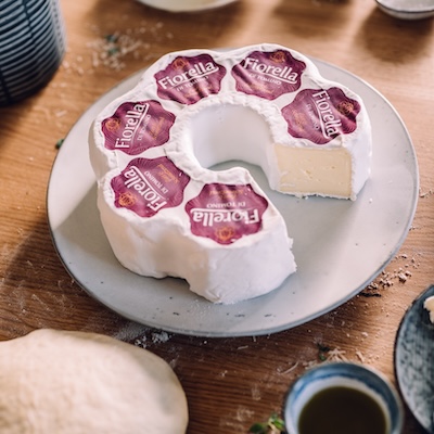 Fiorella: The Flower-Shaped Brie Designed for Spring Tables