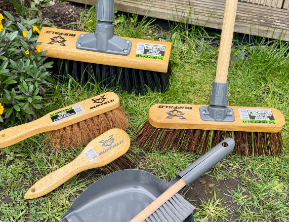 My Favourite Tools for a Tidy, Thriving Garden