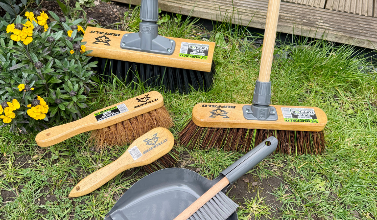 My Favourite Tools for a Tidy, Thriving Garden