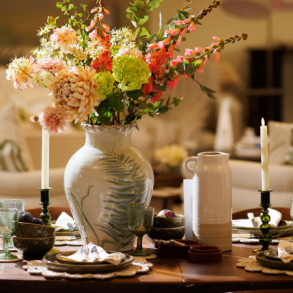 Tablescaping: The Art of Setting the Scene