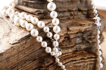 How To Choose Pearl Jewellery As A Meaningful Gift