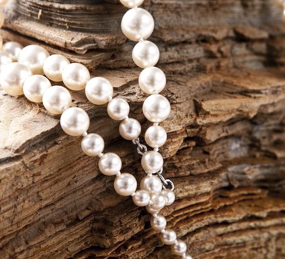 How To Choose Pearl Jewellery As A Meaningful Gift
